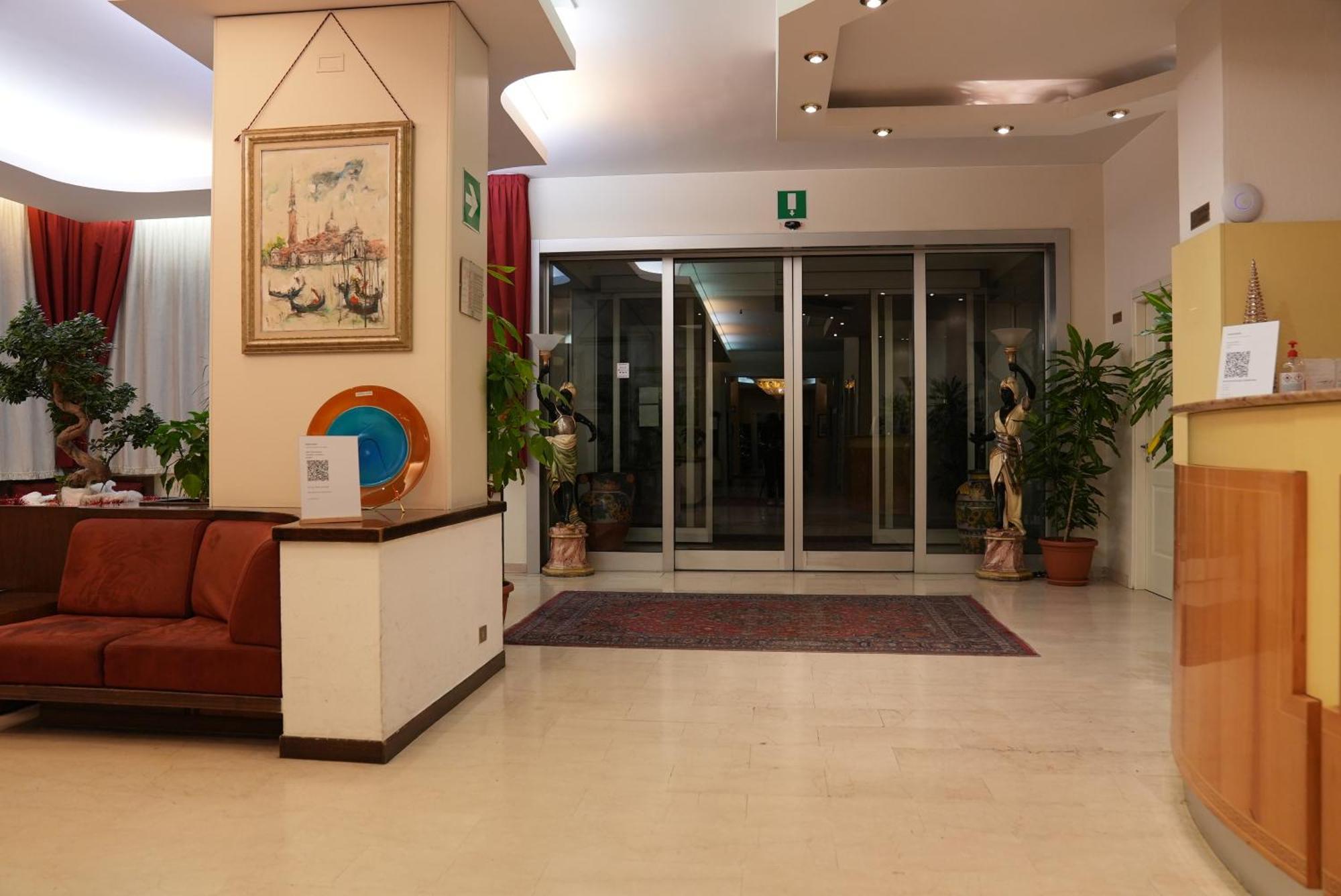 Hotel Albatros Mestre Exterior photo