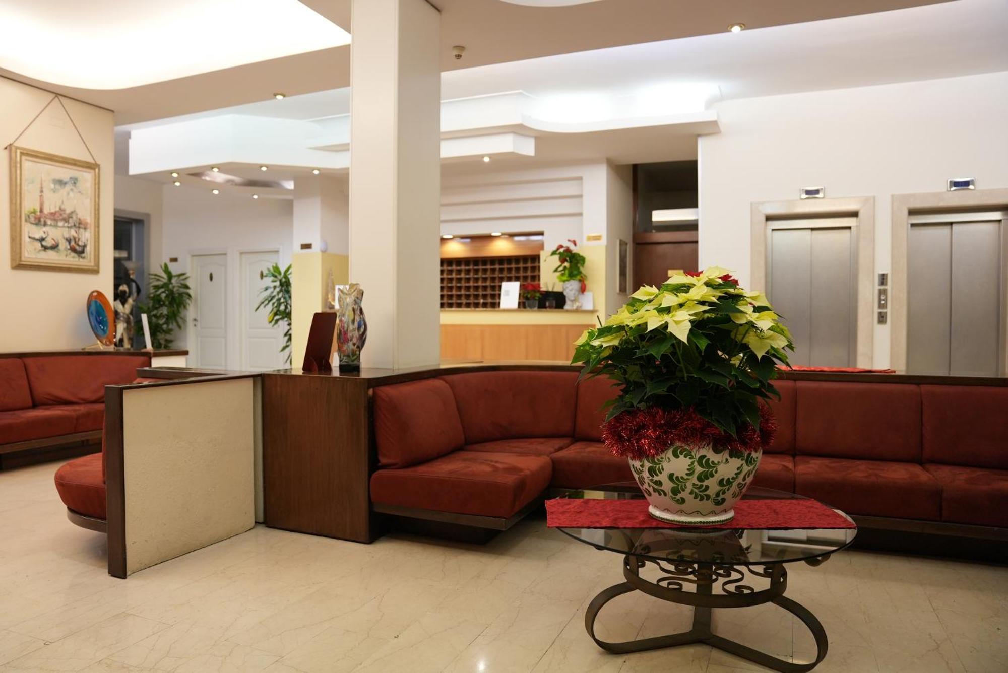 Hotel Albatros Mestre Exterior photo