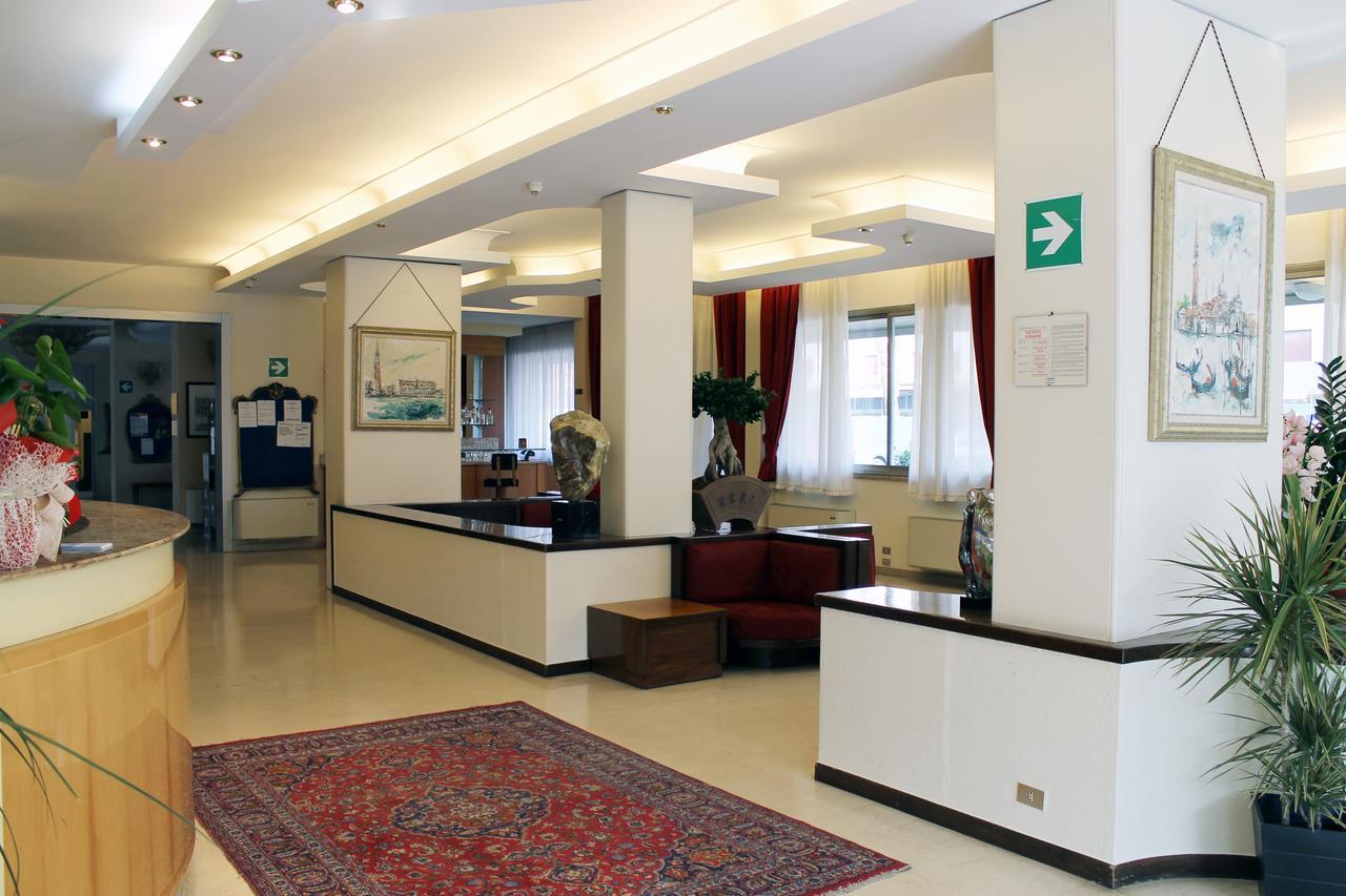Hotel Albatros Mestre Exterior photo